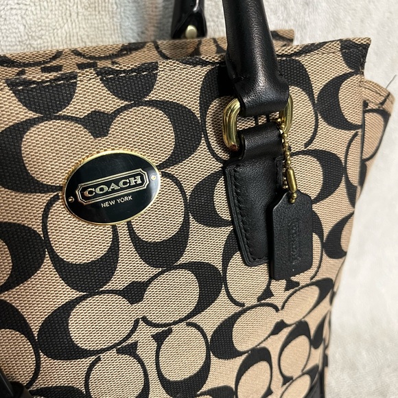 Coach mini tote - Picture 4 of 12